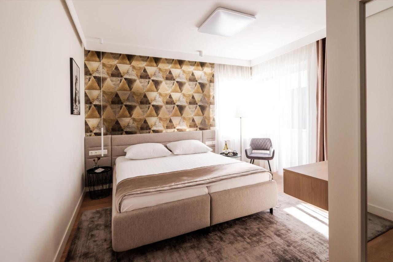 Adele Apartments Pécs Exterior photo
